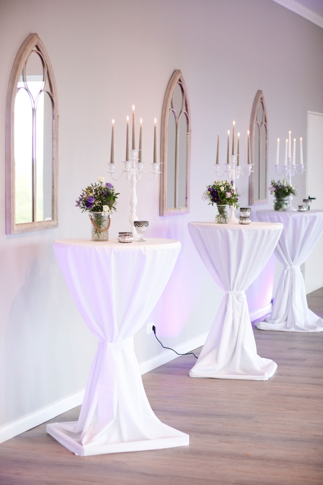 meeting & event spaces