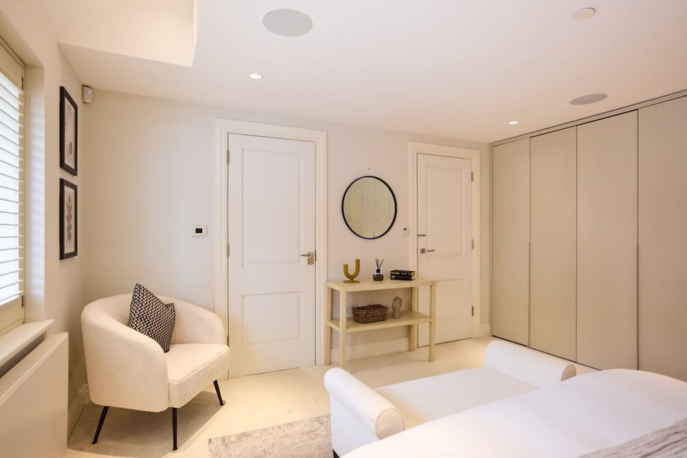 The Regent s Park Scenery - Spacious 3bdr House w Garden and Study Room