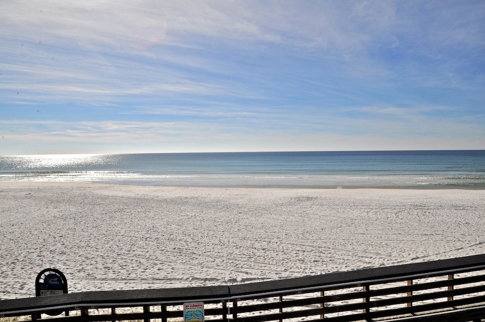 Six Palms 2B 2 Bedroom Condo By Coastal Dreamin