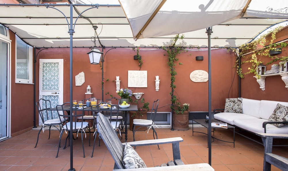 Il Bacio Luxury Spanish Steps Penthouse With Terrace Perfect