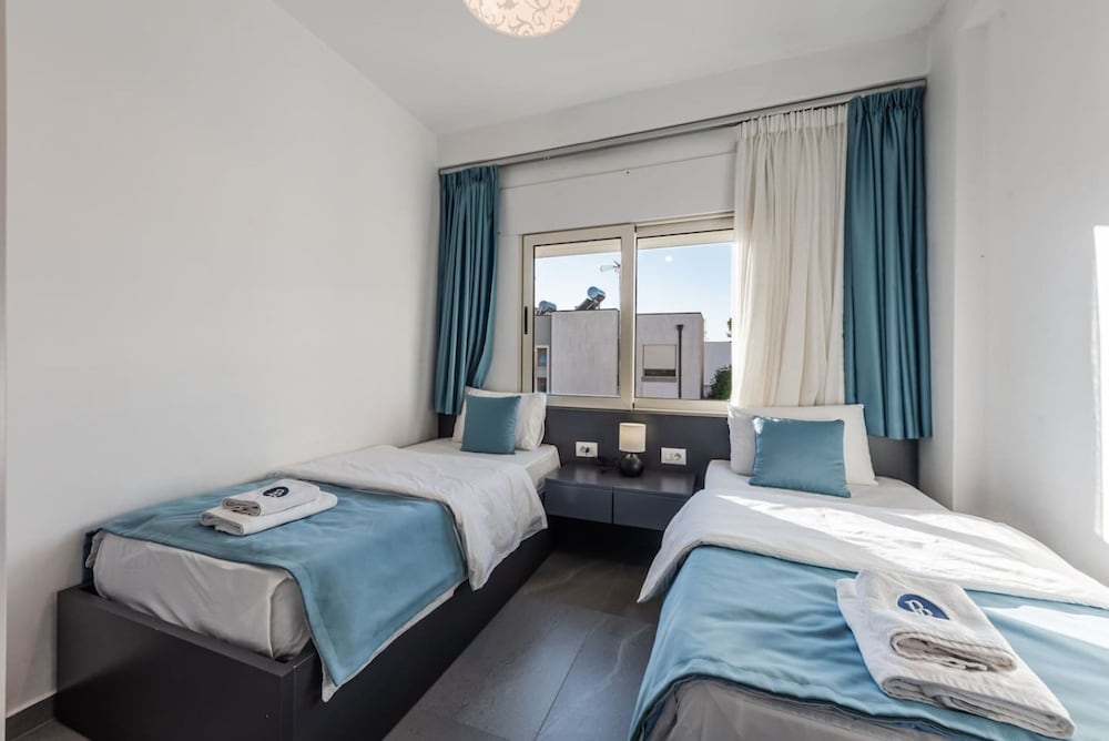 2-br Apartment by the Beach - Jasemin