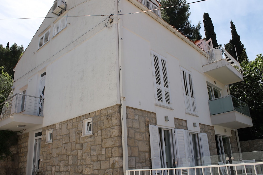 Apartments Mala