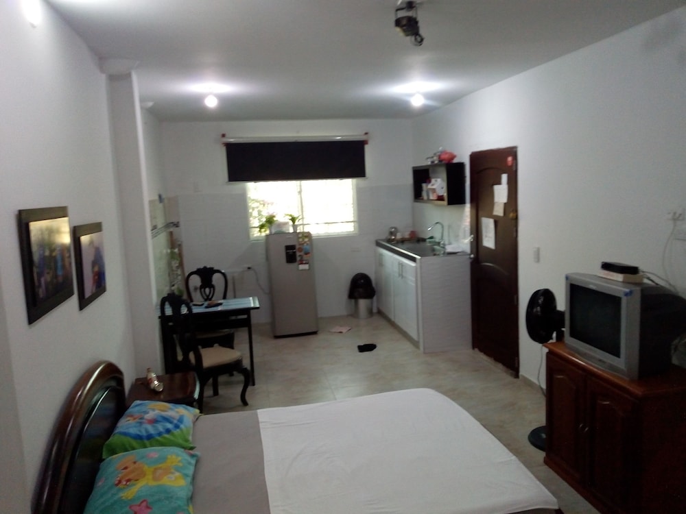 Photo 8
