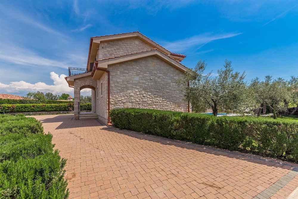 Holiday House Casa D Oro