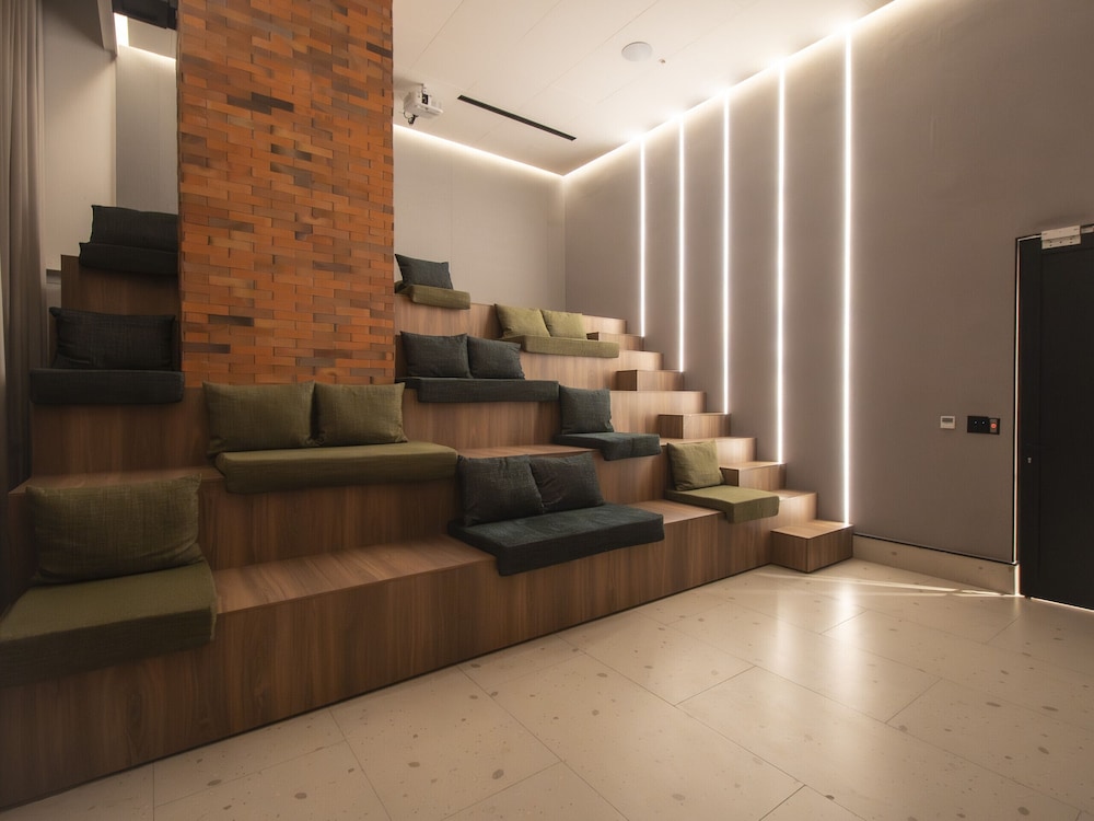Elegant Loft Pool Gym and Workspaces