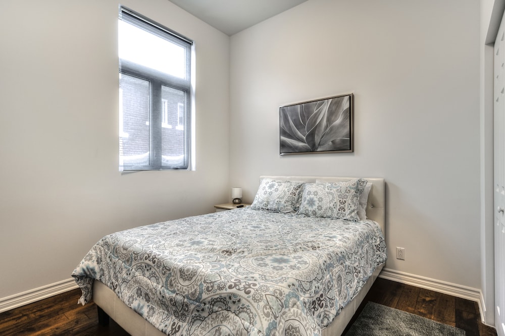 St Laurent Apartments