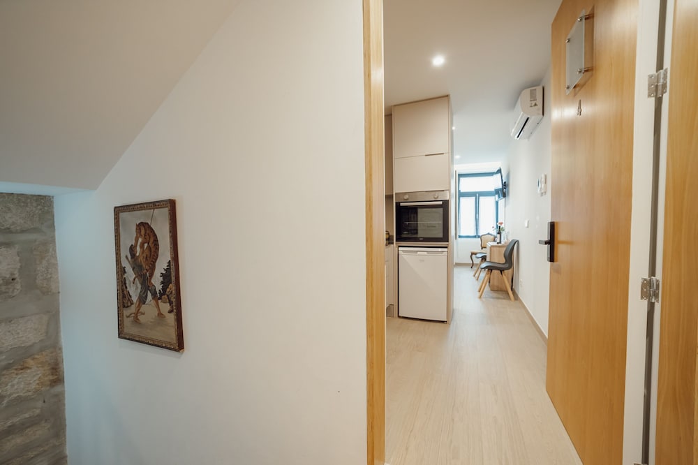 Carmo Residence Porto - S ANA by Vacationy