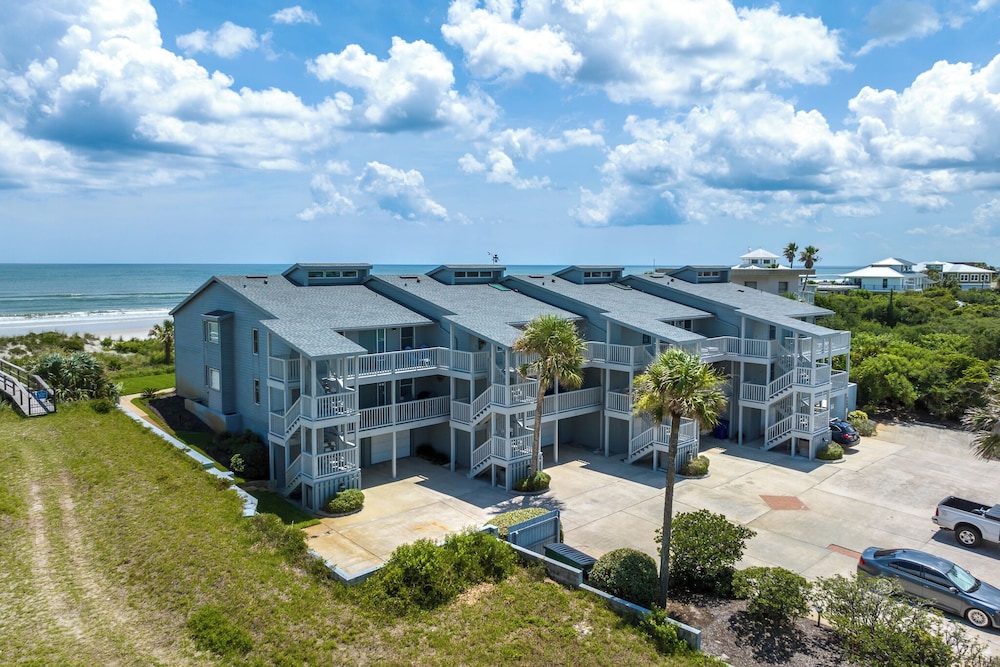 Ocean Eight 101 by Distinctive Beach Rentals