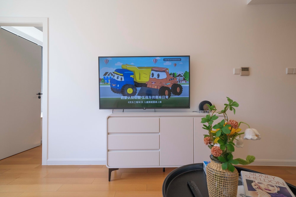 Tyms 1BR 1BA Apt Yongxin Century