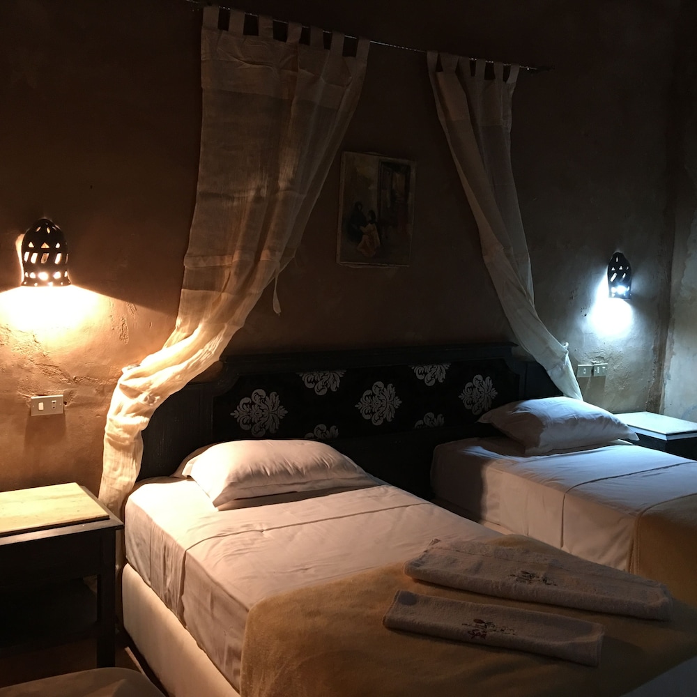 Shanda Lodge Desert Resort view 5