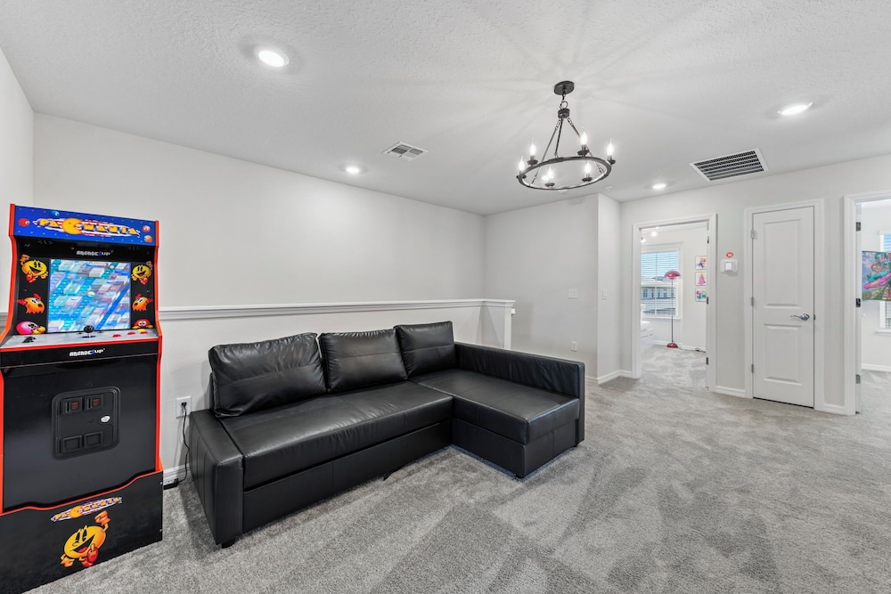 16049 Blue Wave Way