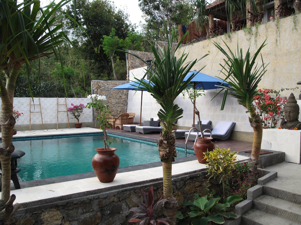 Yoki's Bungalows