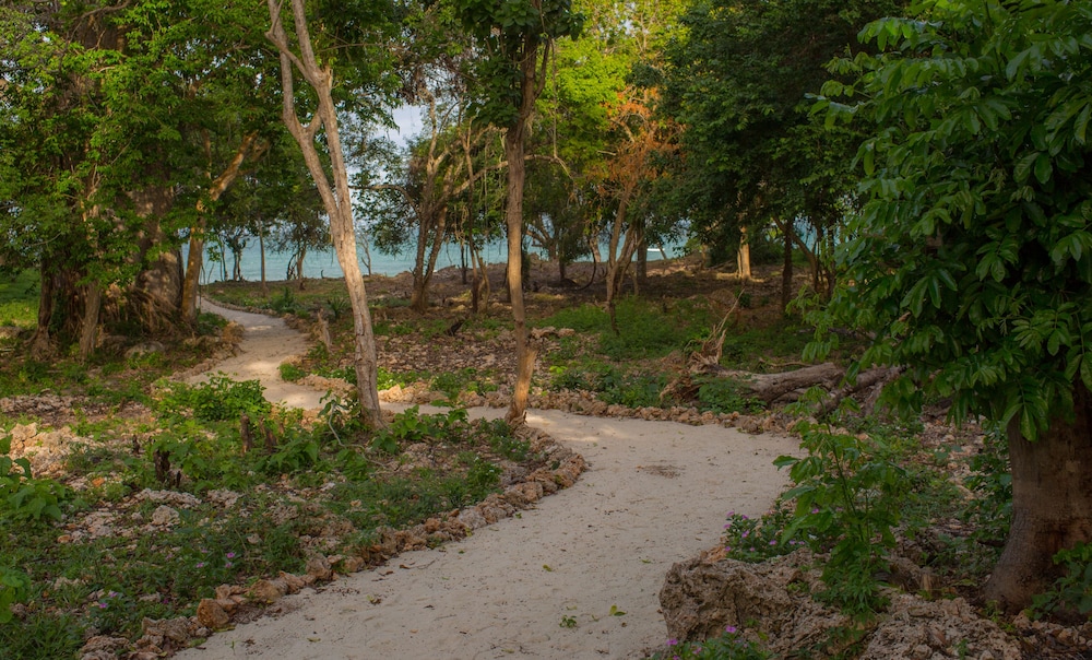 Kinondo Poa Resort