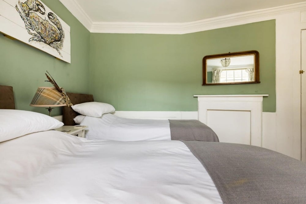 Spacious Homely Georgian Town House Central Bath