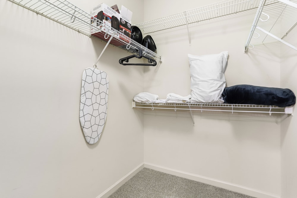 DC Charm in Crystal Apartments