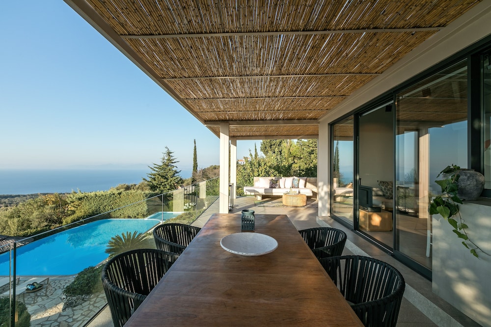 Art Blue Villas