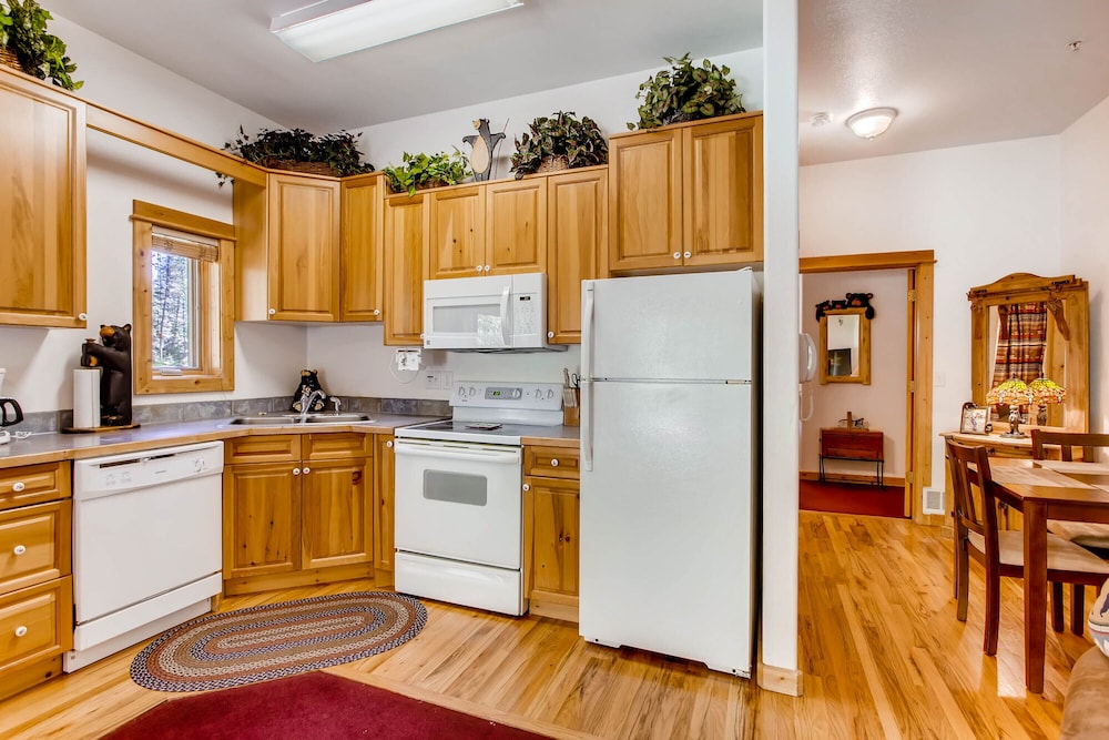 Estes Park Condos - Property Image 81