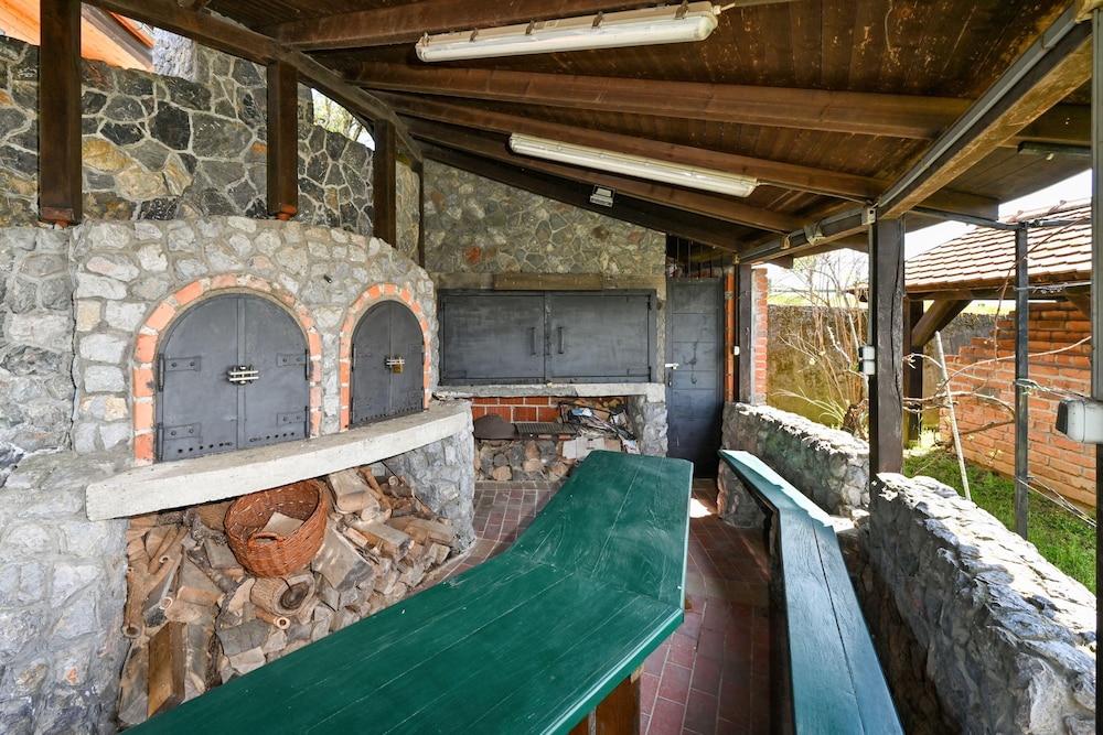 Hunting Lodge in Ribnja ka