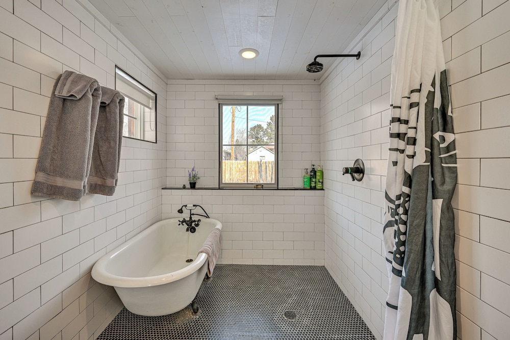 Historic Home Near Main Street Buena Vista!
