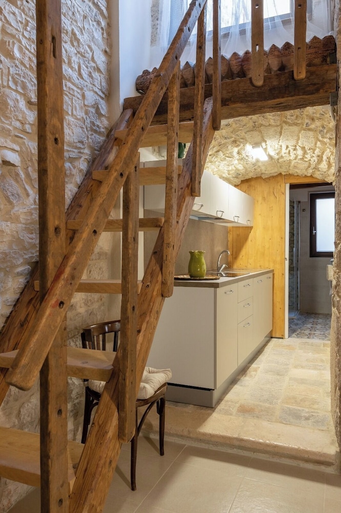 PALAZZO RIZZI DIMORA DEI TEMPLARI