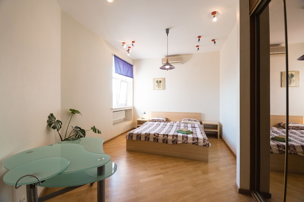 Kiev Accommodation Hotel Service
