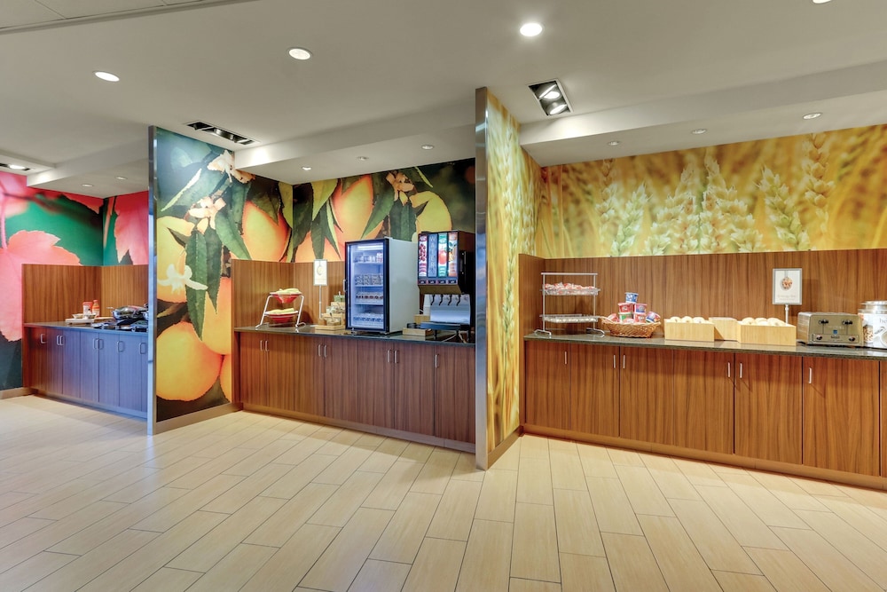 Dunn Vacations - Fairfield Inn Suites Dunn I-95 - Property Image 12