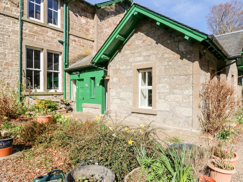 Courtyard Cottage
