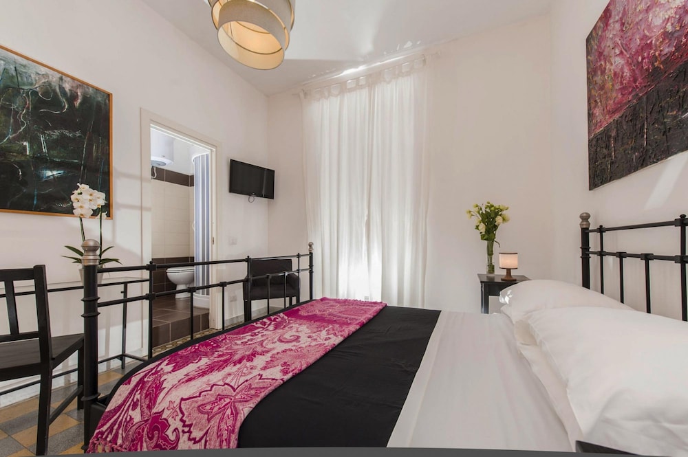 Bernini in Roma With 2 Bedrooms and 2 Bathrooms