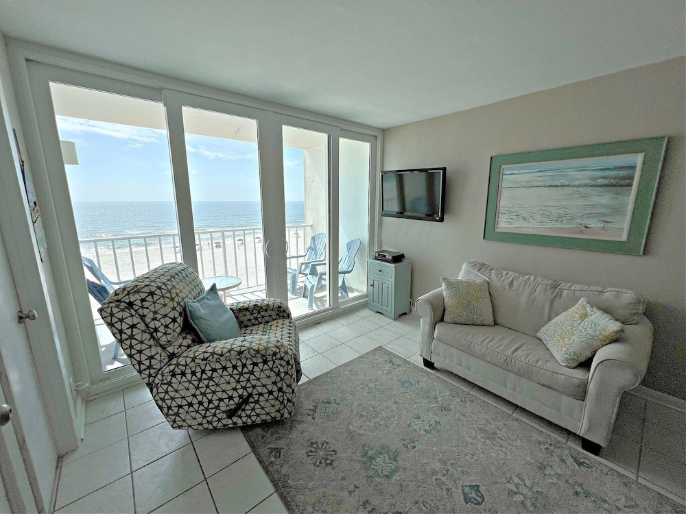 Island Shores