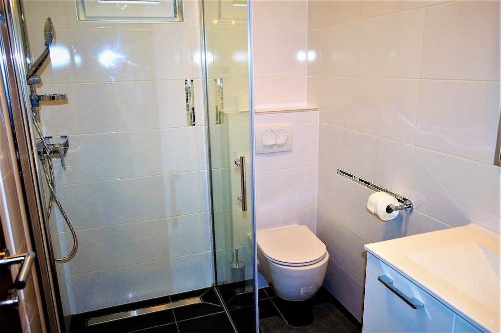 Apartments Nikic view 4