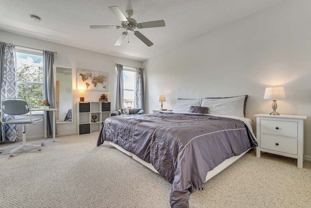 10 Mi to Disney World: Townhome w/ Community Pool!