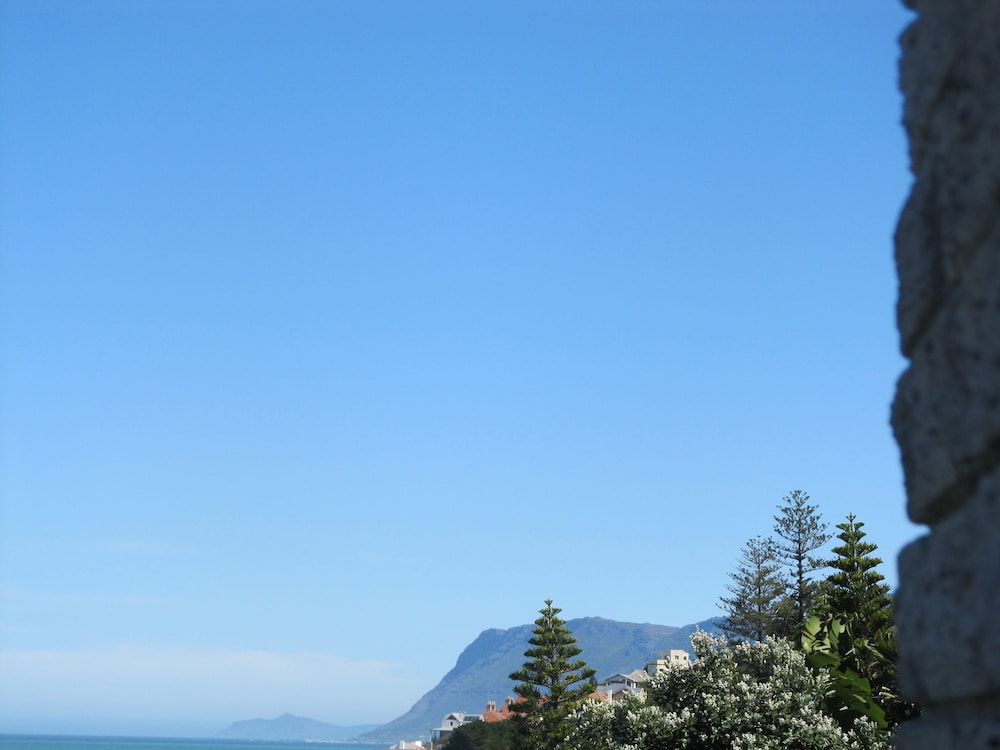 Bluebottle Guest House
