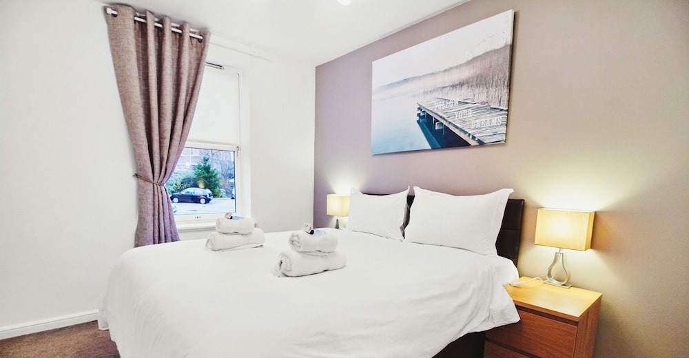 Thistle Apartments - Berry Apartment