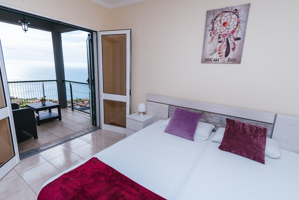 O Meu Sorriso Calheta Holiday Apartments