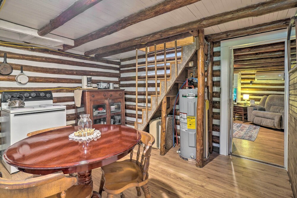 Pet-friendly Speedwell Cabin, 1 Mi to Water! view 5