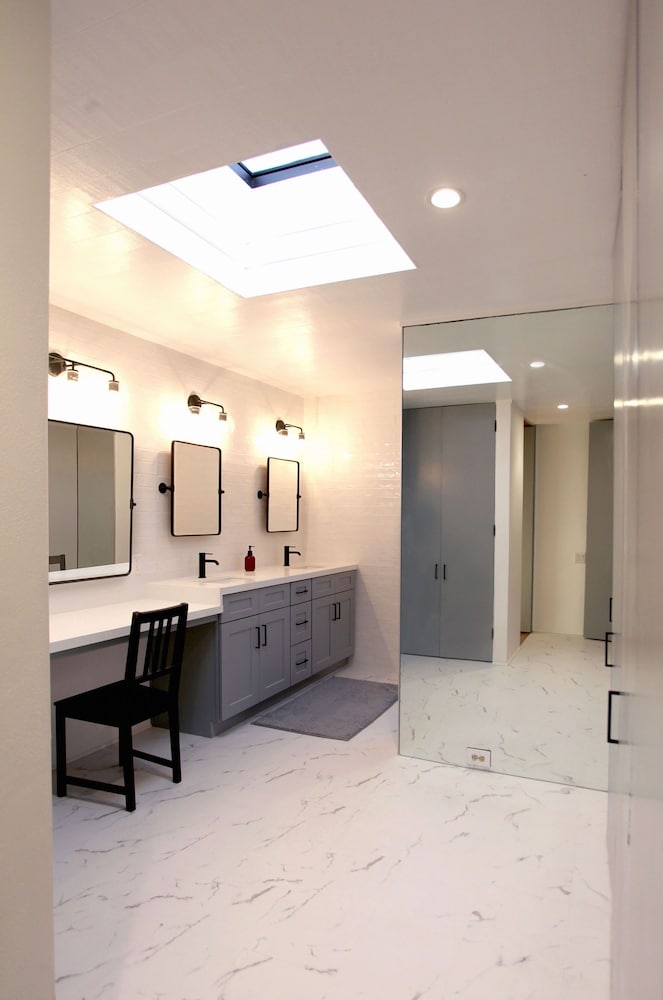 Luxury Ocean View Bay View Home