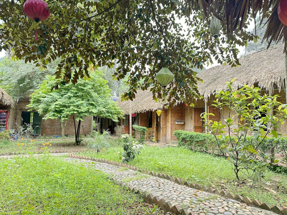 Quoc Khanh Bamboo Homestay - Hostel