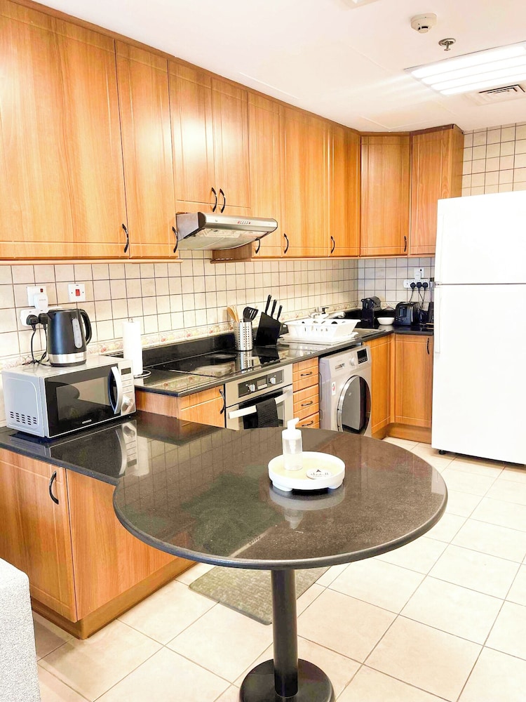 2BR Luxury Apartment Sea View
