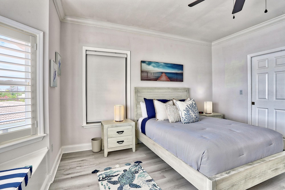 Villa At Bahia Shores-4br