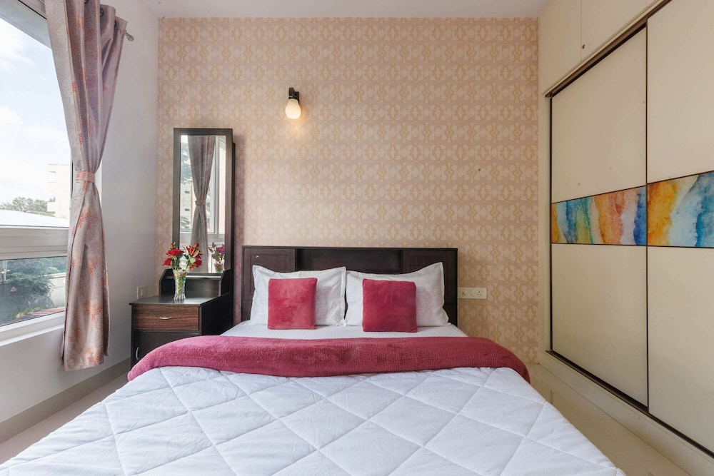 Luxury 4BHK in E-City with 40 Amenities