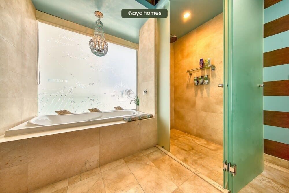 Oceanview 3BR Apt With Beach Access - Pools - Gym
