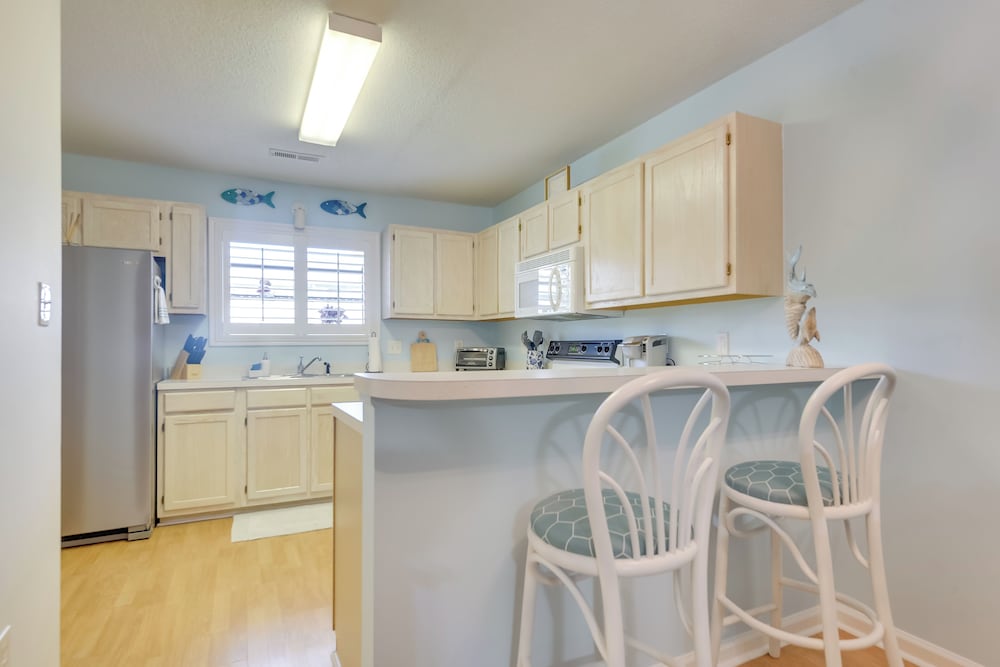 Golf Getaway w/ Pool Access: Little River Home!