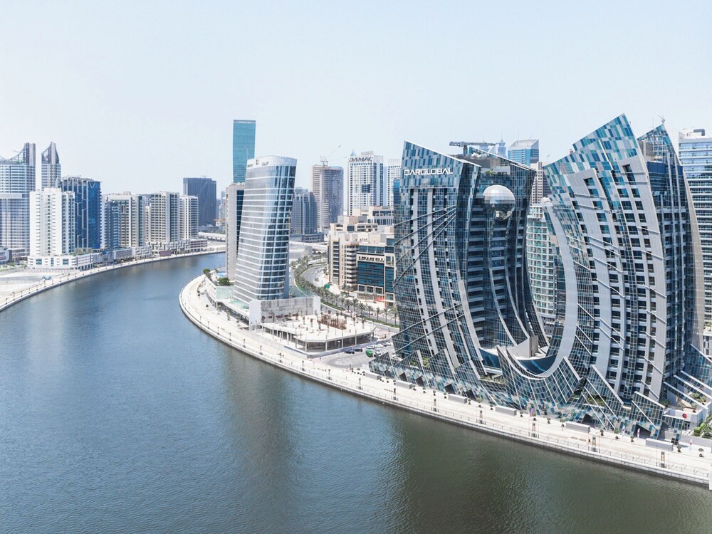 Jaw-Dropping Canal Views From This Stylish Condo