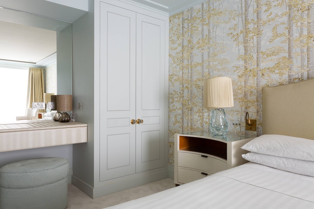 Eaton Mews South by Onefinestay