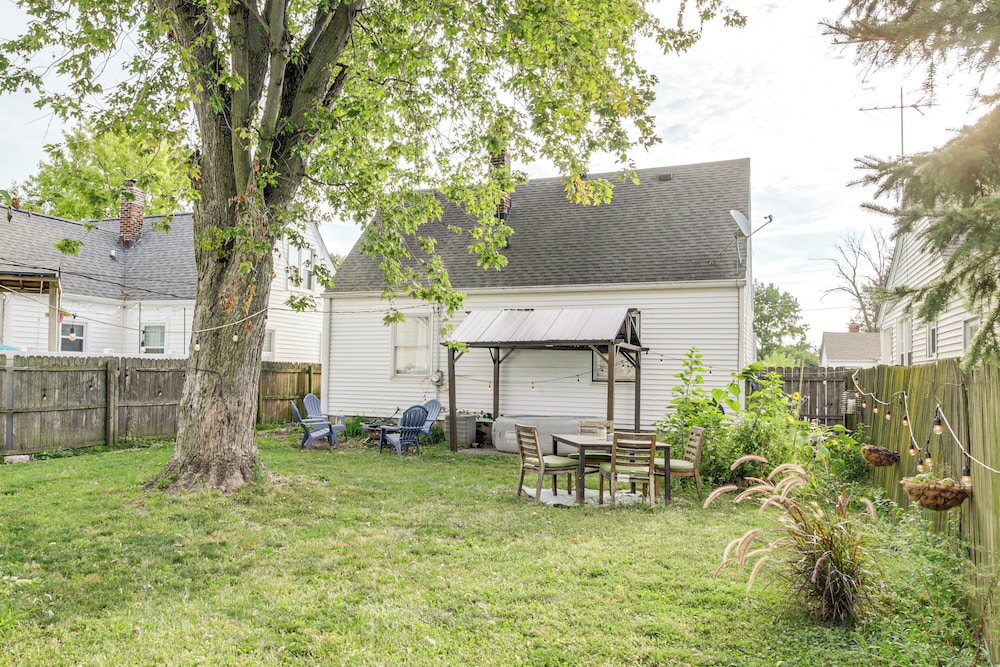 2 Blocks to Main St: Walkable Beech Grove Home!