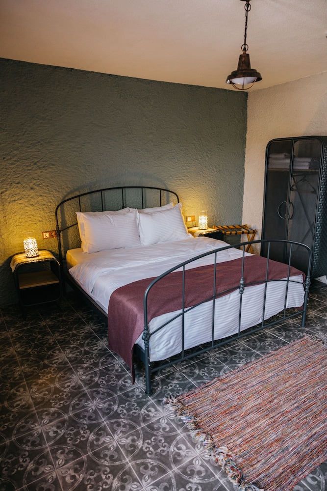 ALAZ URLA ROOMS