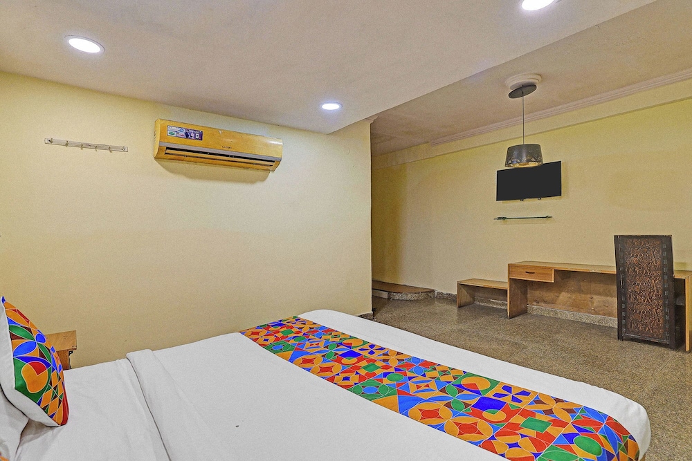 Fabhotel Silver Inn Residency