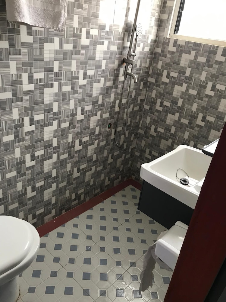 Alberjah Traincity Guesthouse