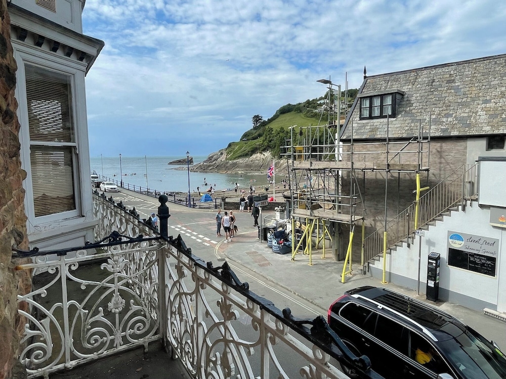 Seaside Apartments