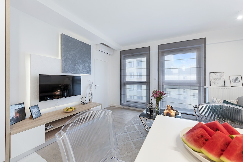 P&O Apartments Chlodna view 2